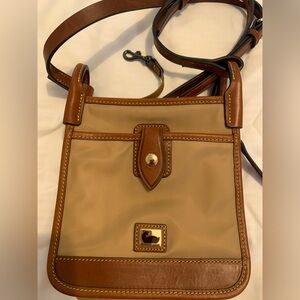 Dooney & Bourke cross body bag.